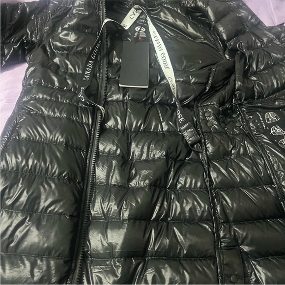 Canada goose lite puffer. Great condition. Authentic. - Picture 5 of 6